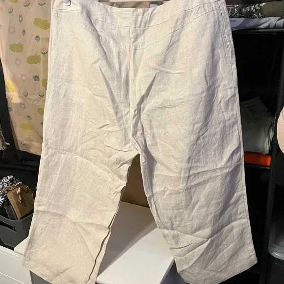 Jamaica Bay Women's Cream Cropped Pants - Picture 2 of 4